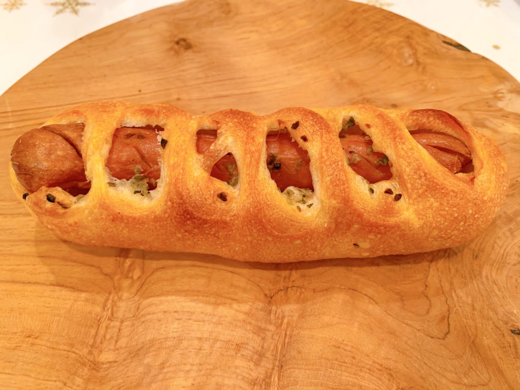 クリーム パン ヒンメル